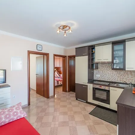 Apartment By The Sea - Lozice, - 18567 *