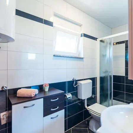 By The Sea - Lozice, - 18567 Apartment Vir