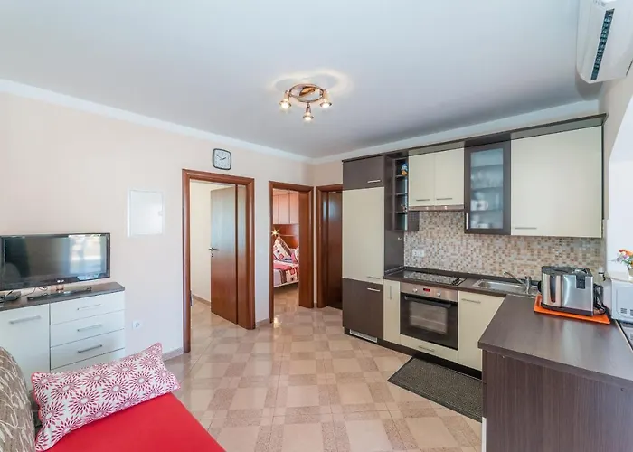 Apartman By The Sea - Lozice, - 18567 *